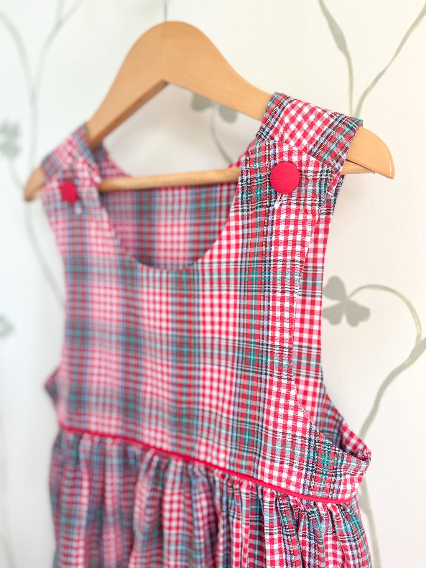Vintage Judy Lynn plaid jumper with red buttons - 7 years
