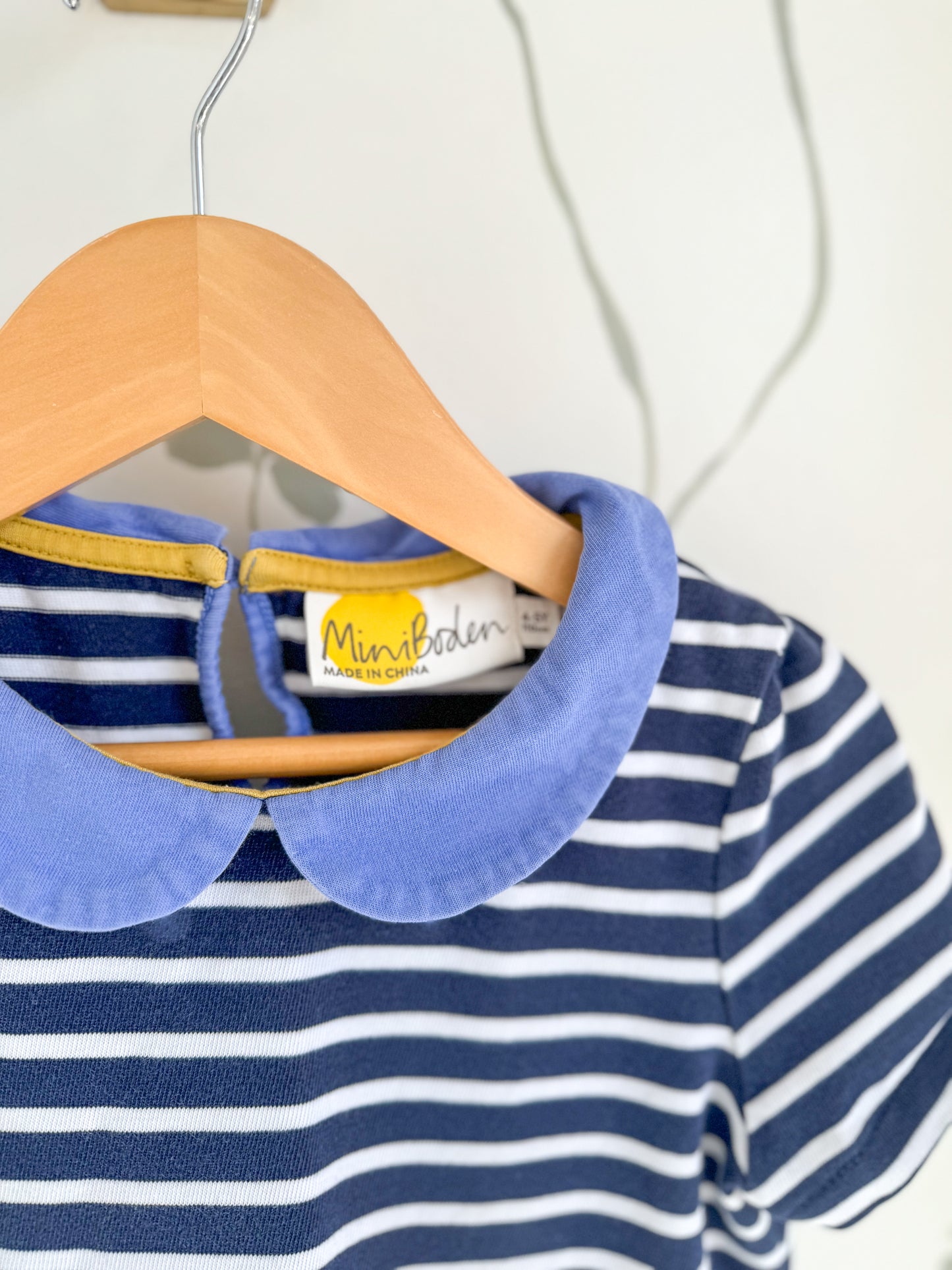 Mini Boden Rainbow Appliqué Stripe Peter Pan Collar - 4/5 Years